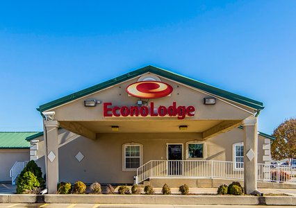 Pet Friendly Econo Lodge in Bartlesville, Oklahoma