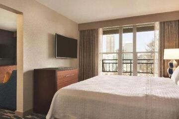 Pet Friendly Homewood Suites Seattle Convention Center / Pike Street in Seattle, Washington