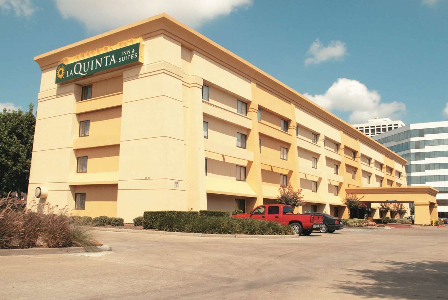 Pet Friendly La Quinta Inn & Suites Houston Southwest in Houston, Texas
