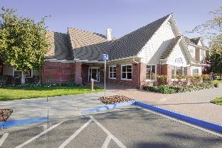 Pet Friendly Residence Inn By Marriott Vacaville in Vacaville, California
