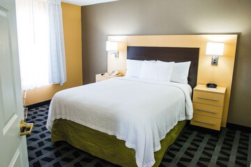 Pet Friendly Towneplace Suites By Marriott Houston Nasa/clear Lake in Houston, Texas
