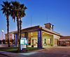 Pet Friendly Holiday Inn Express & Suites Corning in Corning, California