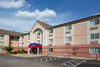 Pet Friendly Candlewood Suites Pittsburgh-Airport in Pittsburgh, Pennsylvania