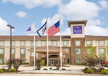 Pet Friendly Sleep Inn and Suites Parkersburg-Marietta in Parkersburg, West Virginia