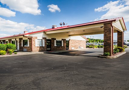 Pet Friendly Econo Lodge in Russellville, Kentucky