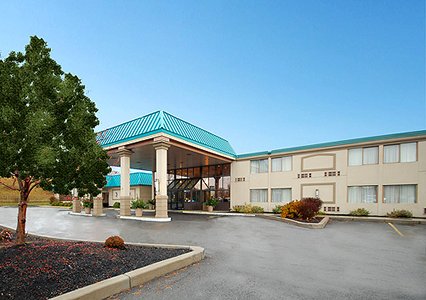 Pet Friendly Quality Inn Rochester Airport in Rochester, New York
