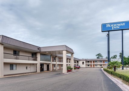 Pet Friendly Rodeway Inn in Texarkana, Texas