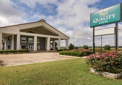 Pet Friendly Quality Inn in Robinsonville, Mississippi