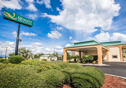 Pet Friendly Quality Inn & Suites Dublin in Dublin, Georgia