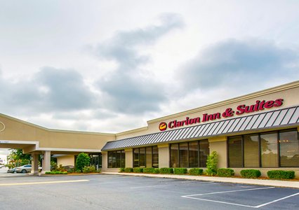 Pet Friendly Clarion Inn & Suites in Dothan, Alabama