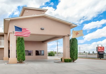 Pet Friendly Econo Lodge in Lordsburg, New Mexico