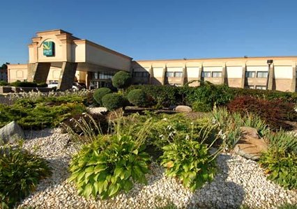 Pet Friendly Quality Inn & Conference Center in Somerset, Pennsylvania