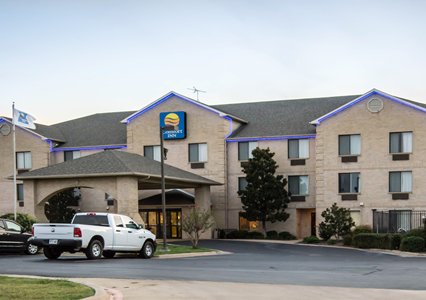 Pet Friendly Comfort Inn Mansfield in Mansfield, Texas