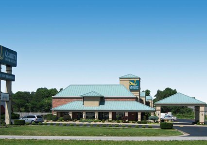 Pet Friendly Quality Inn & Suites North in Springfield, Missouri