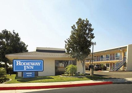 Pet Friendly Rodeway Inn Ontario Mills Mall in Ontario, California