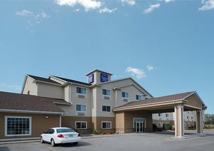 Pet Friendly Sleep Inn & Suites Pleasant Hill - Des Moines in Pleasant Hill, Iowa