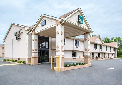 Pet Friendly Quality Inn in East Windsor, New Jersey