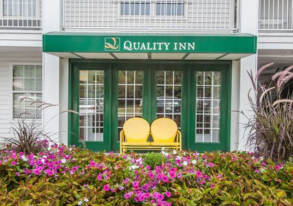 Pet Friendly Quality Inn in Gallatin, Tennessee