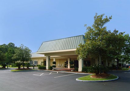 Pet Friendly Quality Inn Midtown in Savannah, Georgia