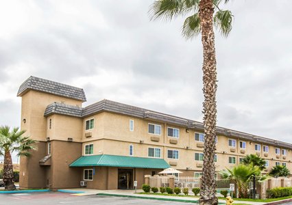 Pet Friendly Quality Inn in Modesto, California