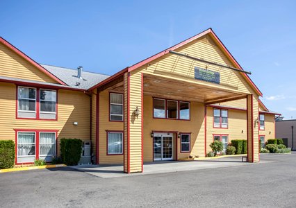 Pet Friendly Econo Lodge in Buckley, Washington