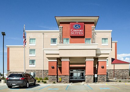 Pet Friendly Comfort Suites in Minot, North Dakota