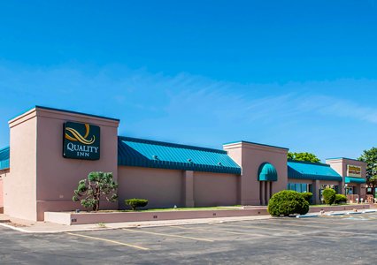 Pet Friendly Quality Inn in Tucumcari, New Mexico