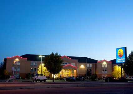 Pet Friendly Comfort Inn & Suites in Moose Jaw, Saskatchewan