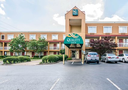 Pet Friendly Quality Inn in Jackson, Tennessee