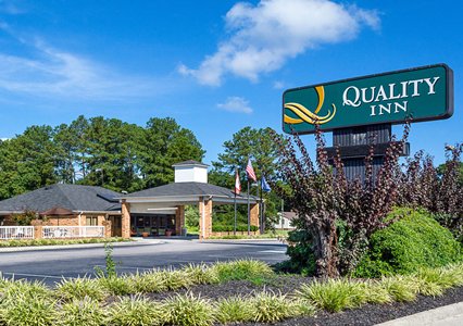 Pet Friendly Quality Inn in Petersburg, Virginia