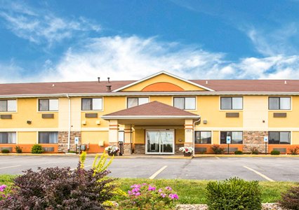 Pet Friendly Quality Inn in Coralville, Iowa