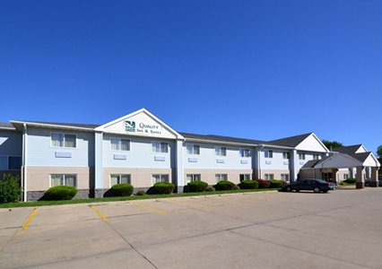 Pet Friendly Quality Inn & Suites in Sioux City, Iowa