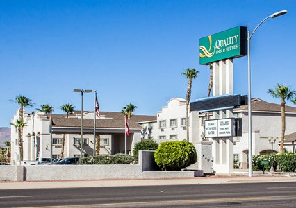 Pet Friendly Quality Inn & Suites in Safford, Arizona
