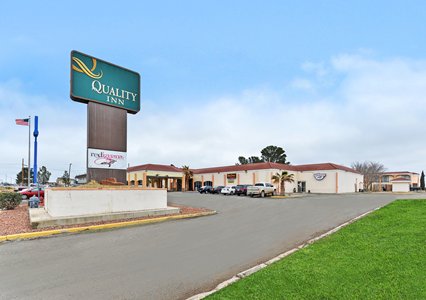 Pet Friendly Quality Inn in Pecos, Texas