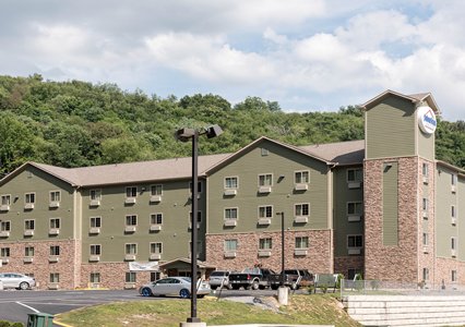 Pet Friendly Suburban Extended Stay Hotel in Morgantown, West Virginia