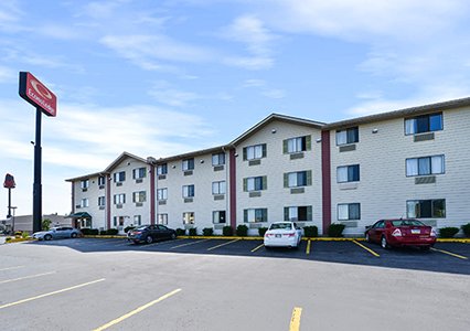 Pet Friendly Econo Lodge in Somerset, Pennsylvania