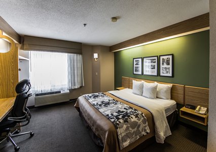 Pet Friendly Sleep Inn & Suites in Johnson City, Tennessee