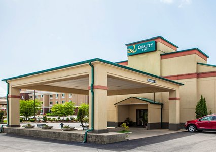 Pet Friendly Quality Inn in Florence, Alabama