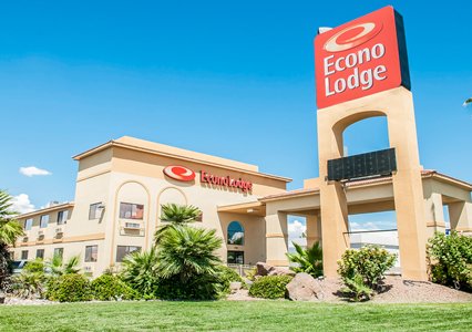 Pet Friendly Econo Lodge in Las Cruces, New Mexico