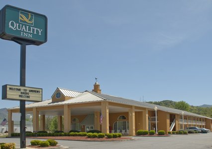 Pet Friendly Quality Inn in Andrews, North Carolina