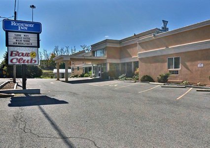 Pet Friendly Rodeway Inn in Bedford, Pennsylvania