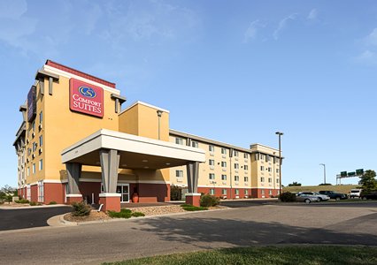 Pet Friendly Comfort Suites Airport in Wichita, Kansas