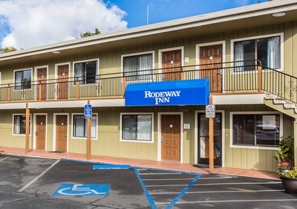 Pet Friendly Rodeway Inn in Sonora, California