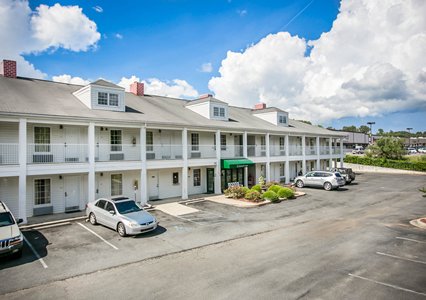 Pet Friendly Quality Inn in Lancaster, South Carolina