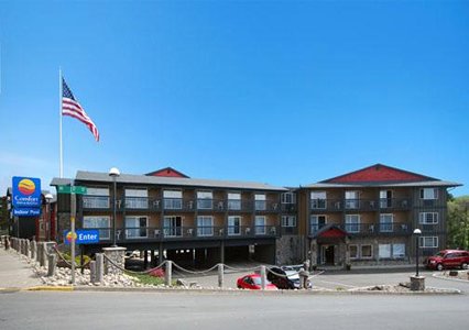 Pet Friendly Comfort Inn & Suites in Lincoln City, Oregon