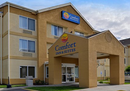 Pet Friendly Comfort Inn & Suites Woods Cross - Salt Lake City North in Woods Cross, Utah