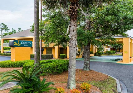 Pet Friendly Quality Inn Coliseum in North Charleston, South Carolina