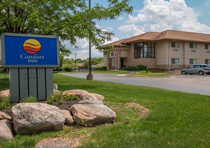 Pet Friendly Comfort Inn Okemos - East Lansing in Okemos, Michigan