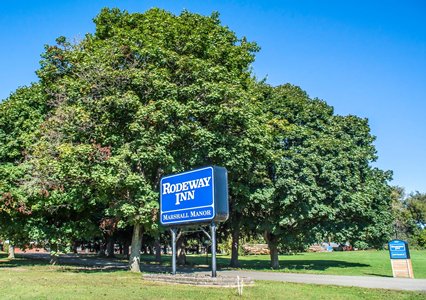 Pet Friendly Rodeway Inn Marshall Manor in Horseheads, New York
