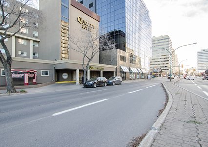 Pet Friendly Quality Hotel in Regina, Saskatchewan